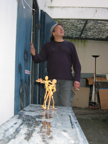 Francois s'inquite de la pluie... ses personnages craindraient l'eau ??
